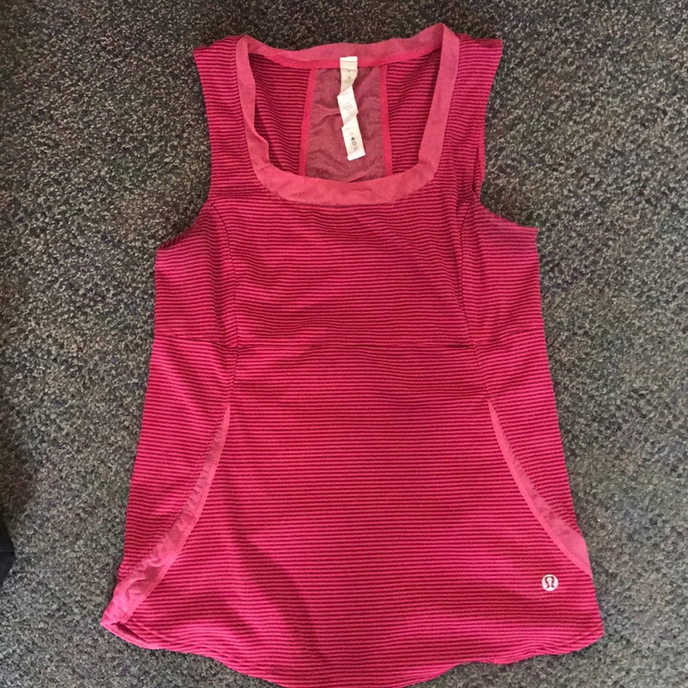 Lululemon size 4 athletic pink top
